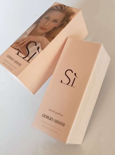 Giorgio Armani Sì Eau de Parfum 100ml - Brand New