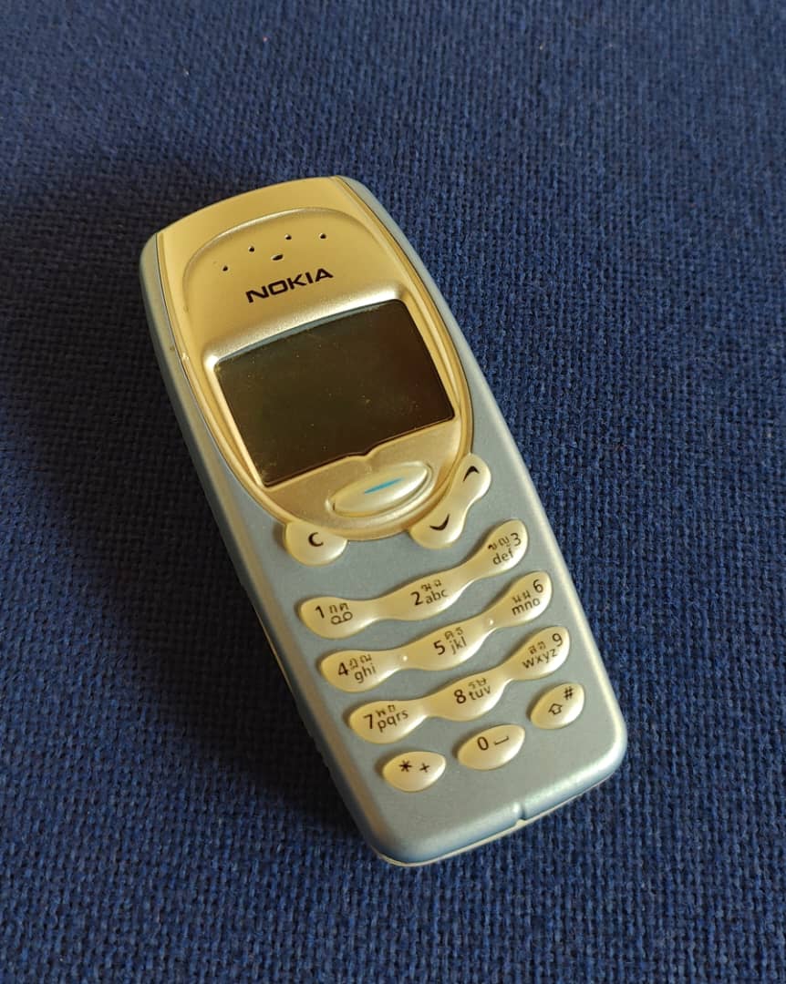 Nokia 3310 Classic Mobile Phone - Silver/Gold